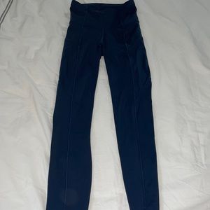 Lululemon Fast and Free Navy legging 25” size 0